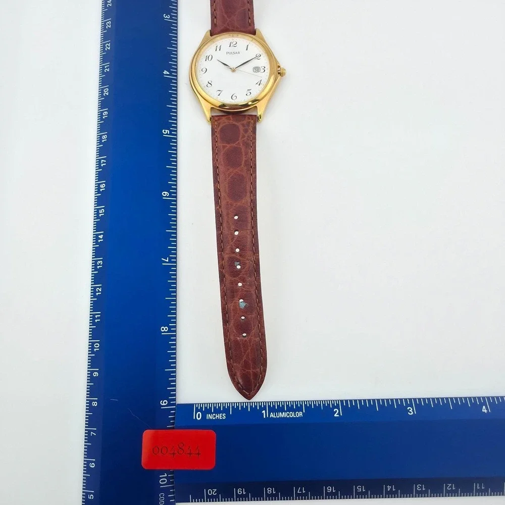 Vtg SEIKO PULSAR Watch Date Indicator Brown Croc Leather Band Gold Tone 8